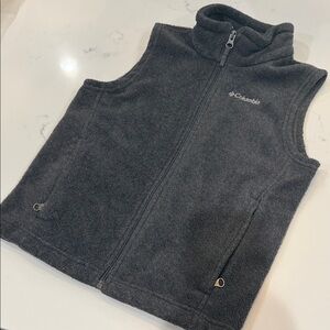 Youth Size Small Columbia Charcoal Sleeveless Fleece Vest